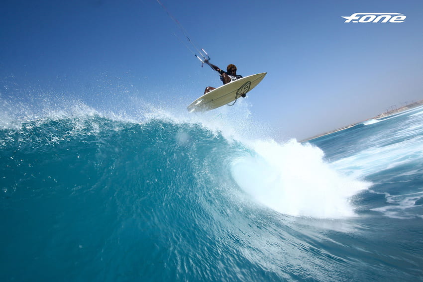 Mitu Monteiro with some nice strapless arial action off a fine Kitesurfing  HD wallpaper  Pxfuel