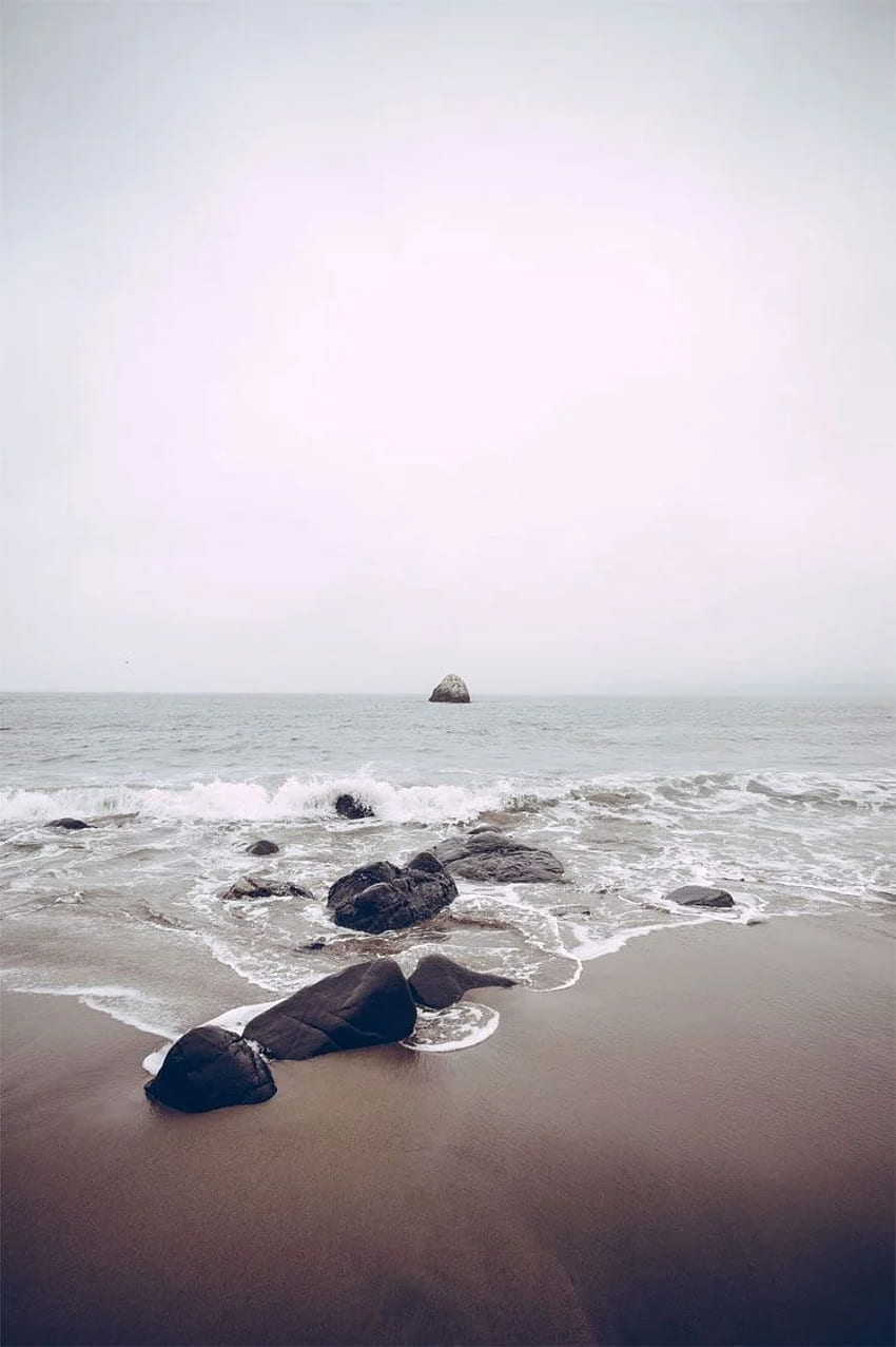 Peace & Quiet and Rocks on sea side iPhone , Cool Peaceful HD phone wallpaper