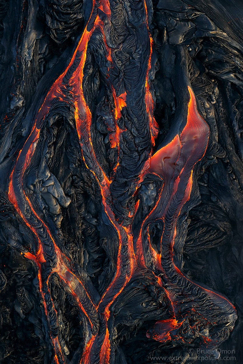 Molten lava from several different tubes, intertwine with each other, creating a fishnet looking abstract. The latest of several brea in 2020. Lava, Abstract, Nature art, Volcano Art HD phone wallpaper