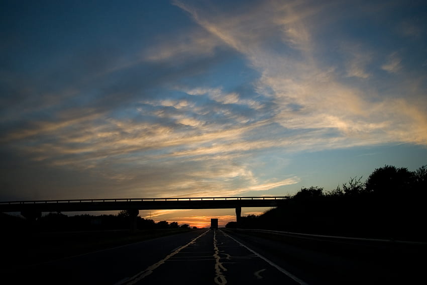 トランスポート, 空, 雲, 暗い, 道路, 橋, 夜, トラック, ルート 高画質の壁紙