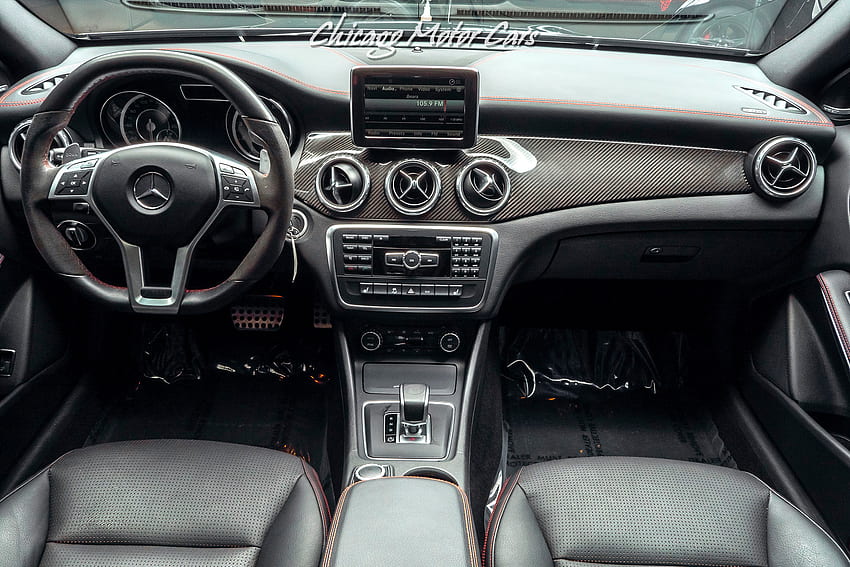 Usado 2015 Mercedes Benz GLA 45 AMG Hatchback MSRP $6+ ¡CARGADO! (Precio especial). Stock de automóviles de Chicago fondo de pantalla