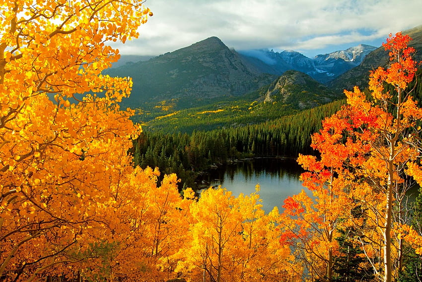 Rocky Mountain National Park, mavi, karlı tepeler, güzel, dağ, göl, yeşil, sarı, kırmızı, bulutlar, sonbahar, orman, Colorado HD duvar kağıdı