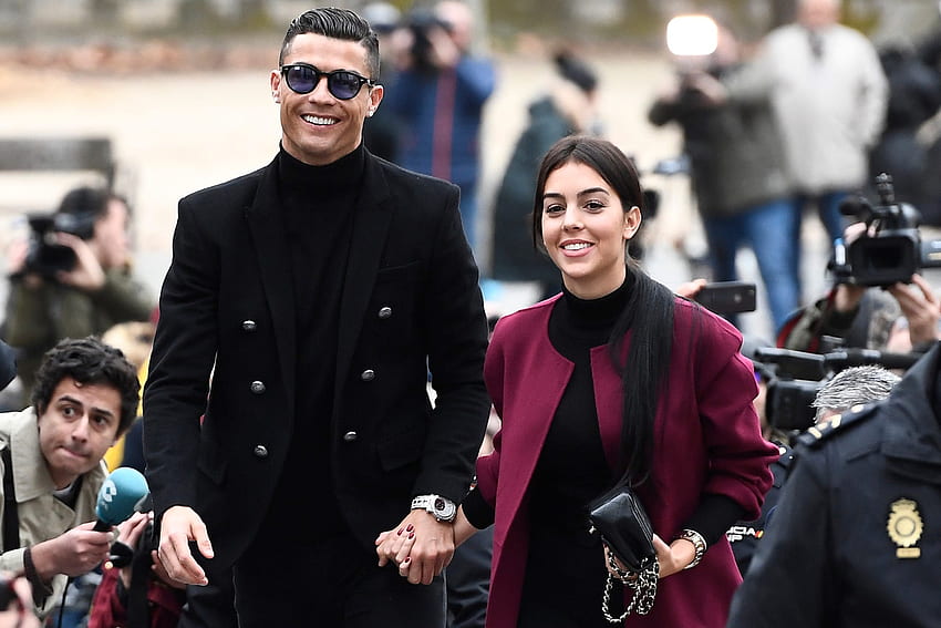 La fidanzata di Cristiano Ronaldo dice che non è incinta, ha solo mangiato molta pasta. Business Insider India, Georgina Rodriguez Sfondo HD