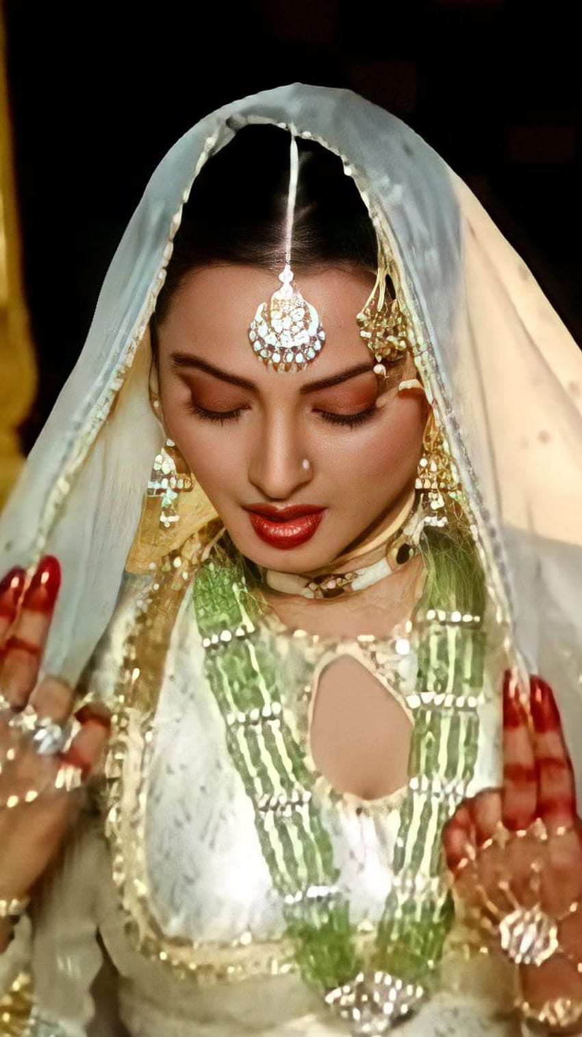 Rekha, actrice bollywoodienne, millésime Fond d'écran de téléphone HD