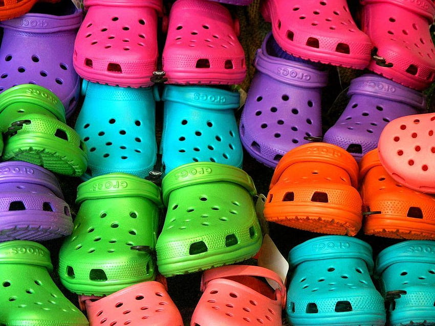 vsco riannejulio   Crocs shoes Crocs fashion Cool crocs