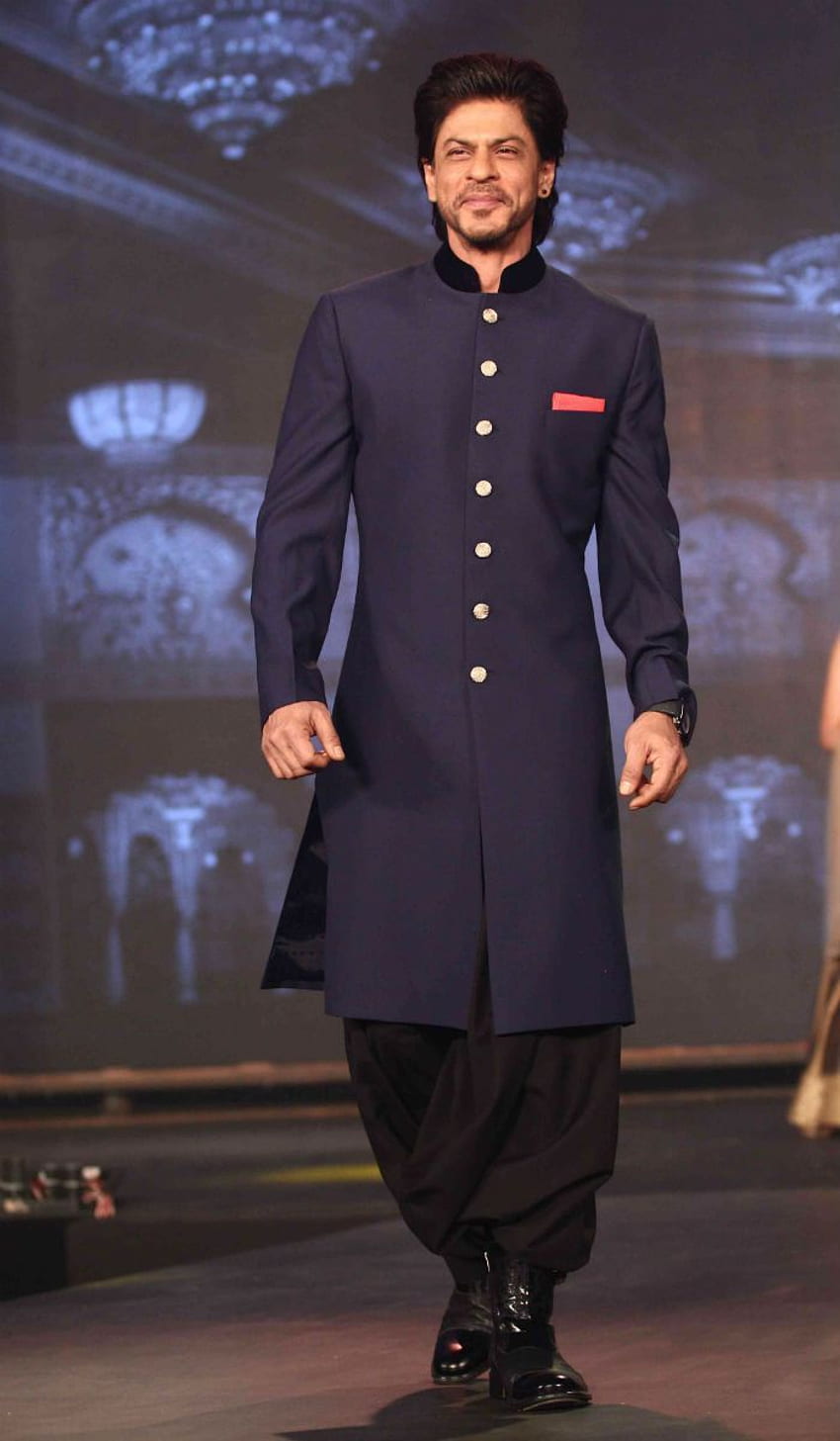 Shahrukh Khan Black Sherwani Sfondo del telefono HD