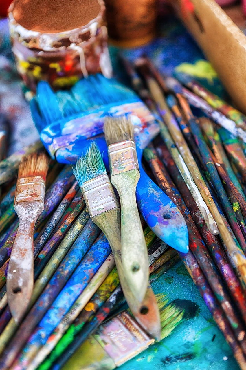 Assorted Color Paint Brush Lot – Human, Paintbrush HD phone wallpaper