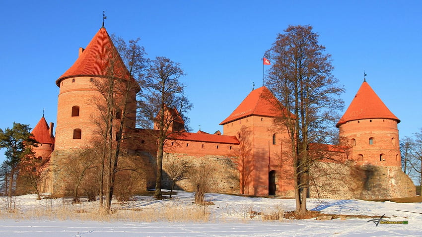 lindo castelo trakai no inverno, inverno, castelo, torres, telhados vermelhos papel de parede HD
