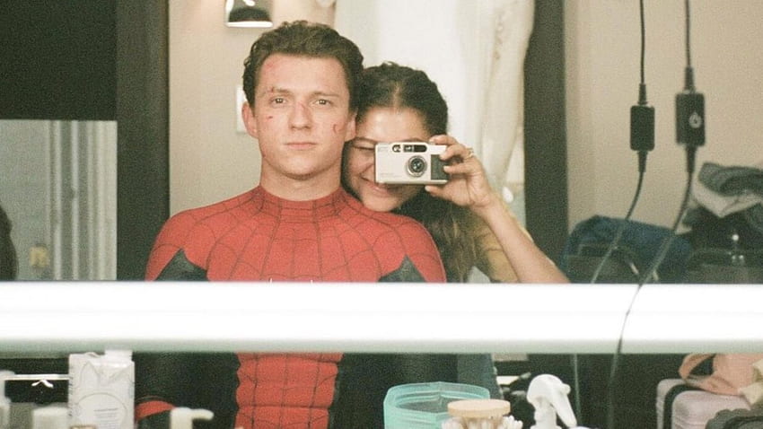 Tom Holland wishes Zendaya on birtay with romantic post, calls her 'My MJ'. Fans ask 'did they just confirm it'. Hollywood, Tom Holland and Zendaya HD wallpaper