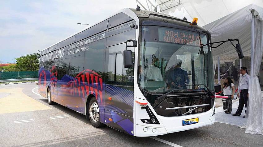Volvo revela o primeiro ônibus elétrico autônomo em tamanho real do mundo papel de parede HD