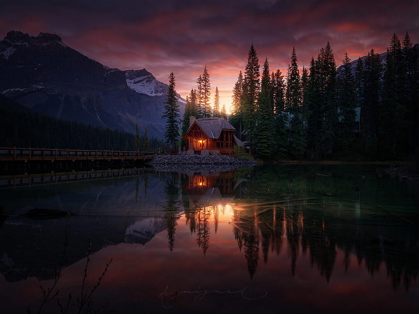 Forest, Lake, House, Sunset, Dusk - Trees In A Sunset Reflection, Dark Forest Lake HD wallpaper