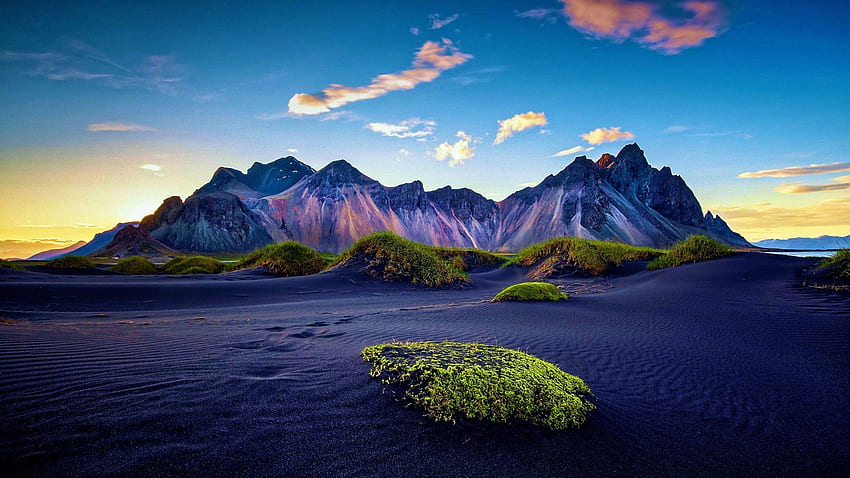 ヴェストラホルン山、アイスランド、峰、海岸、雲、風景、空、岩 高画質の壁紙