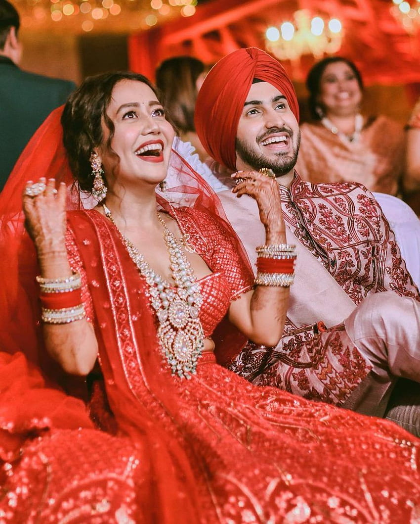 Every Candid From Neha Kakkar & Rohanpreet Singh's Wedding Gala - gallery HD phone wallpaper