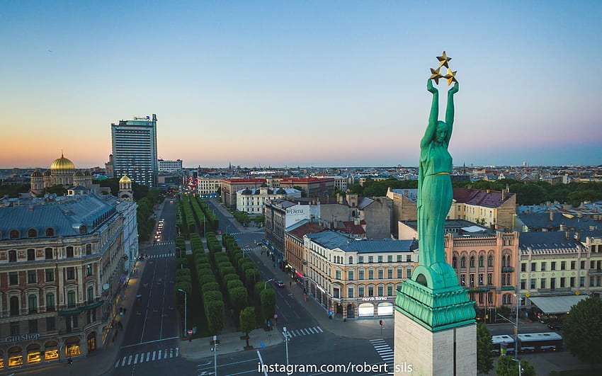 dom Monument a Riga, Lettonia, città, strada, Lettonia, monumento, Riga Sfondo HD