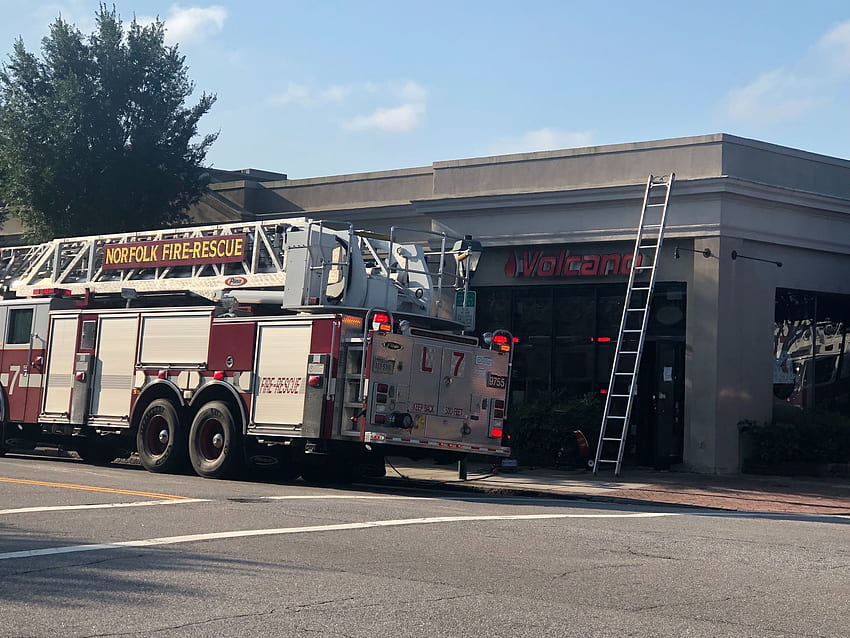 Das Genter Sushi-Restaurant geriet am späten Donnerstagabend in Brand, Feuer, Feuerwehr HD-Hintergrundbild
