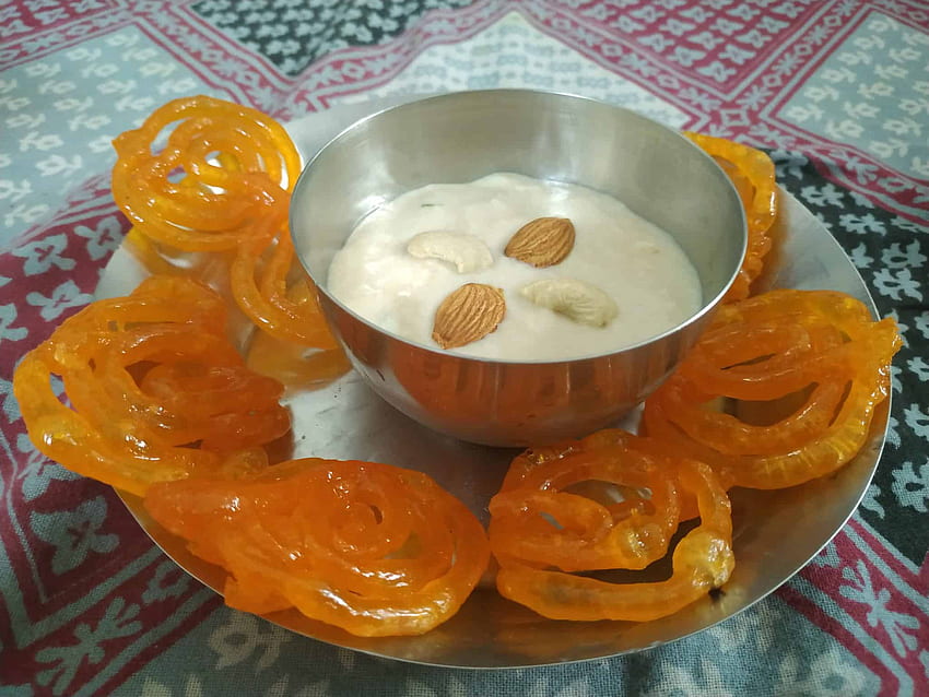 Jalebi with Rabdi- The Authentic Taste of Indian Dessert HD wallpaper