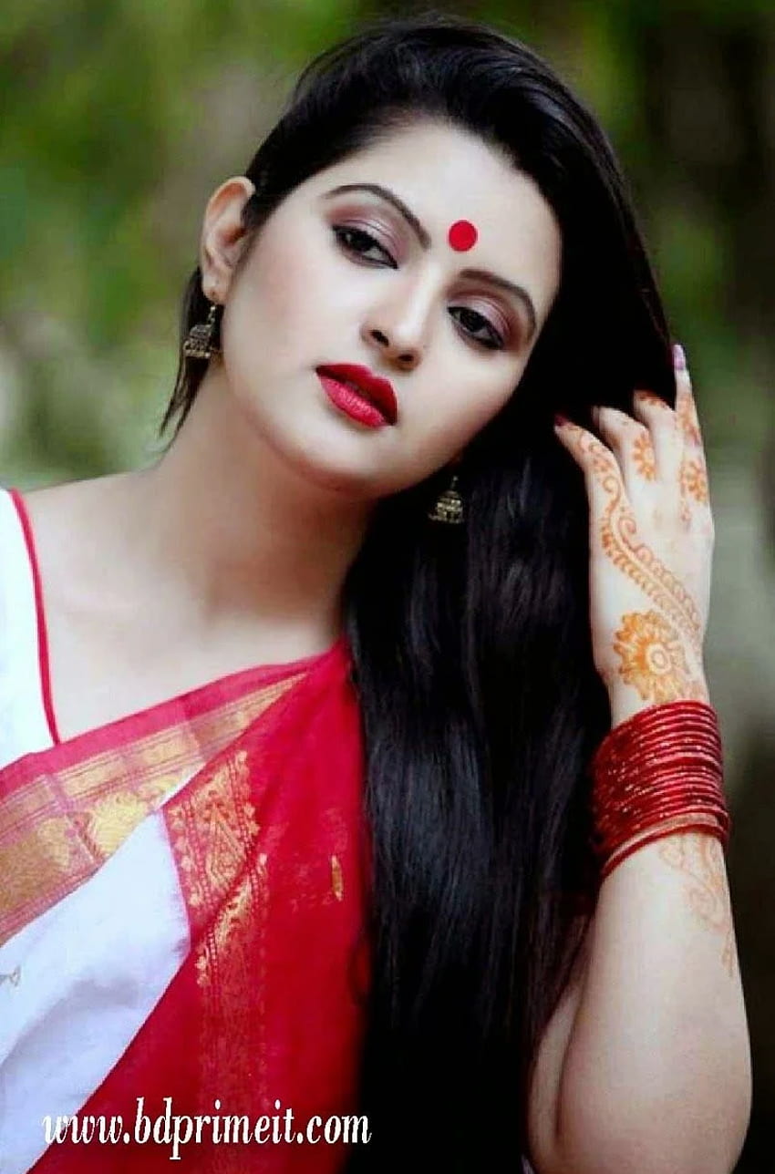 Pori Moni & vollständige Biographie: Schauspielerin aus Bangladesch HD-Handy-Hintergrundbild