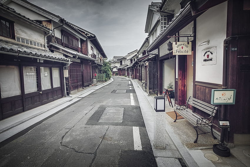 Với bức hình nền Reddit hẻm nhỏ ở Nhật Bản, bạn sẽ được trải nghiệm cảm giác yên bình, giản dị mà thú vị khi đi qua một con phố nhỏ ở Nhật Bản. Với tông màu vàng nâu nhẹ nhàng, bức hình phản ánh đầy đủ cảm xúc của một buổi sáng đến tinh khôi, rặng cây trong xanh. Nếu bạn muốn khám phá sự đơn giản nhưng hấp dẫn của Nhật Bản, hãy xem ngay bức hình này.