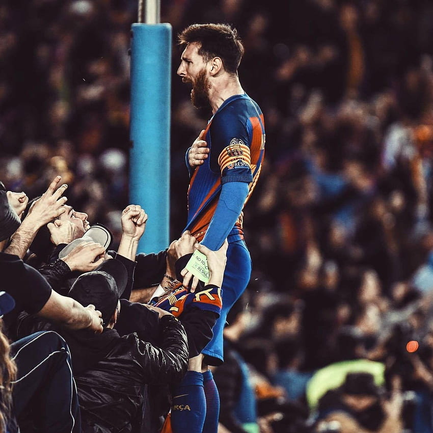 Messi Celebration With Fans HD phone wallpaper