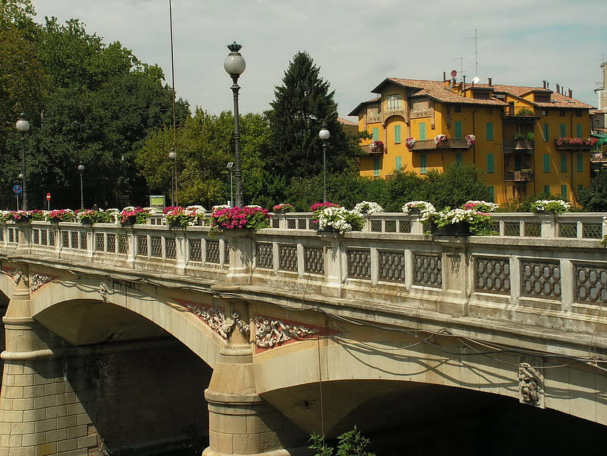 Parma Italy For my friend Cinzia, parma, bridge, nice architecture, italy, flowers HD wallpaper
