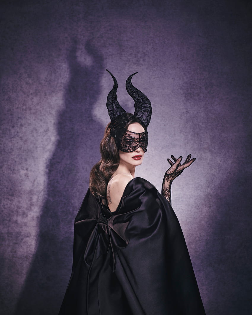 Angelina Jolie Maleficent Costume , Celebrities HD phone wallpaper