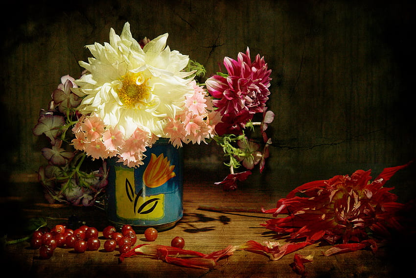 Stillleben 1, lila, Stillleben, weiß, Vase, Beeren, schön, Blumen, Früchte HD-Hintergrundbild