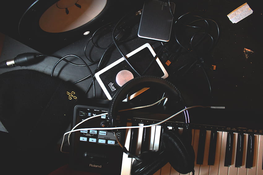 Music, Headphones, Synthesizer, Wires, Wire HD wallpaper