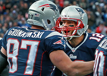 Patriots congratulate Bucs' Tom Brady, Rob Gronkowski for winning Super Bowl  55