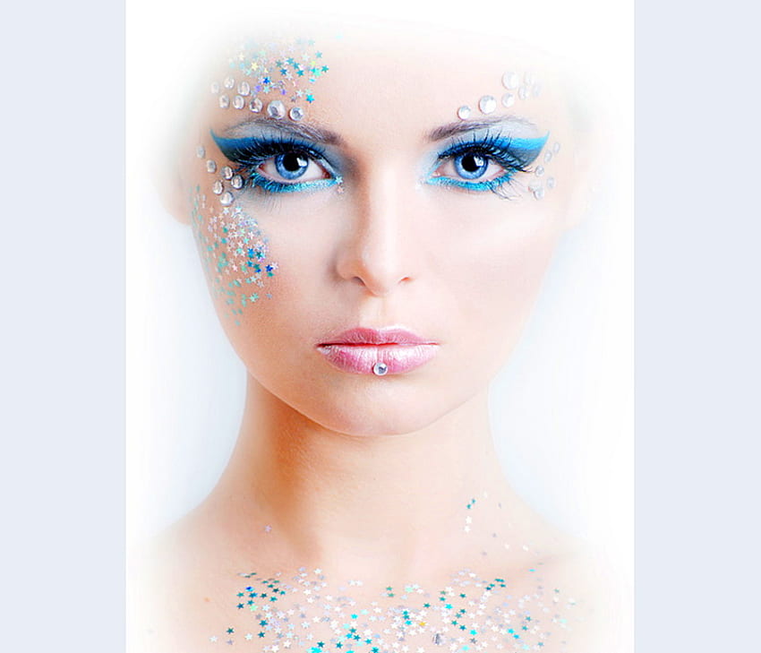 Beauty Blue, Make-up, Juwelen, blaue Augen, elfenbeinfarbene Haut, Blues, Frau HD-Hintergrundbild