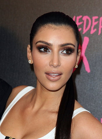 Kim Kardashian's 'Skinny' Posts Criticized by Emmy Rossom, Jameela ...