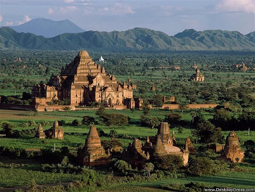 Pagoda Pedesaan Latar Belakang Alam, Bagan, Myanmar, Kuil Myanmar Wallpaper HD