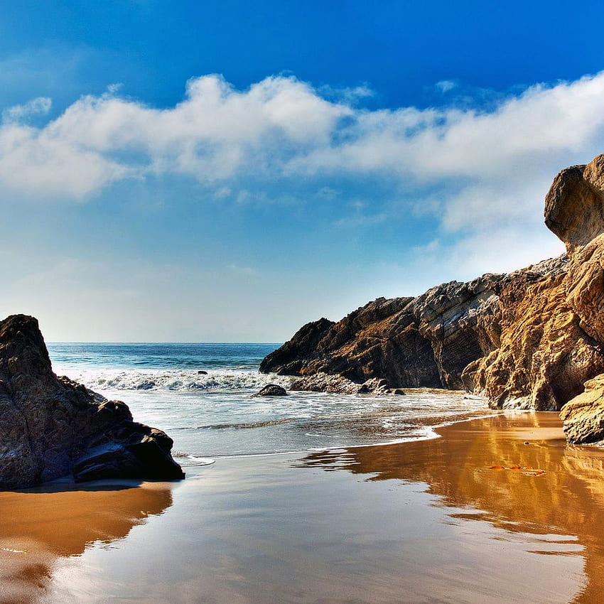 The of beach at the Pacific Ocean in Malibu, California HD phone wallpaper