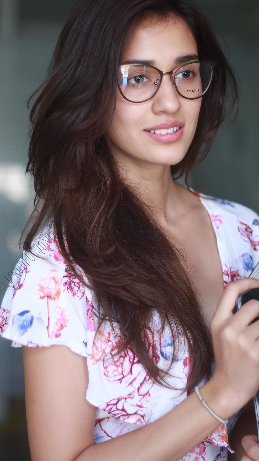 Диша Патани, боливудска актриса, модел HD тапет за телефон