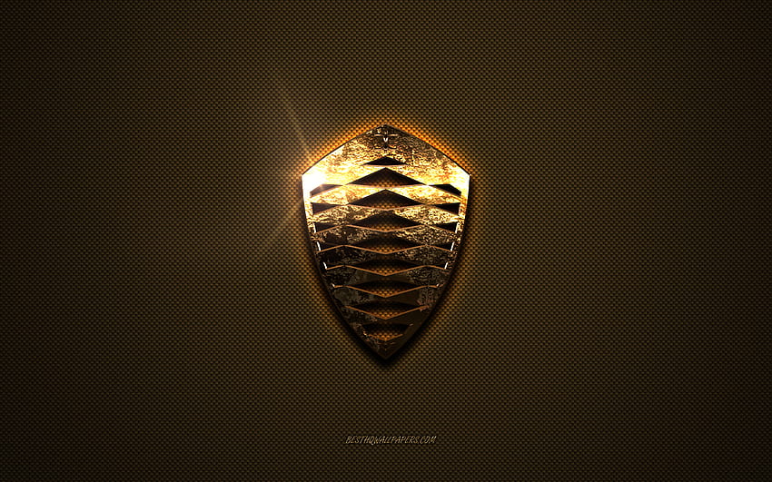 Złote logo Koenigsegg, grafika, brązowe metalowe tło, godło Koenigsegg, kreatywne, logo Koenigsegg, marki, Koenigsegg Tapeta HD