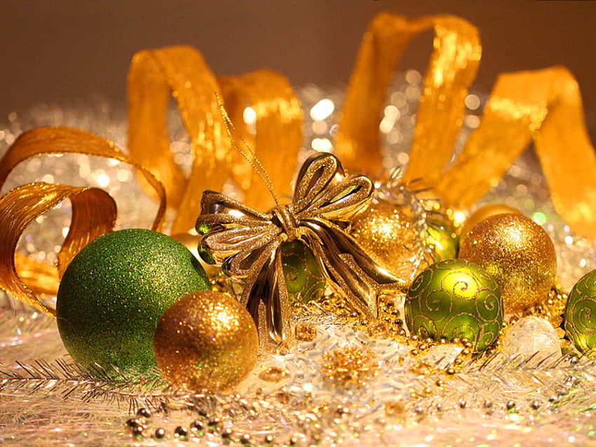 New year decoration, golden, decoration, holiday, christmas, green, balls, new year HD wallpaper