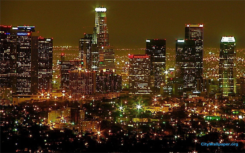 ロサンゼルス市の夜景。 ロサンゼルスのスカイライン、ロサンゼルス観光、ロサンゼルスのホテル 高画質の壁紙