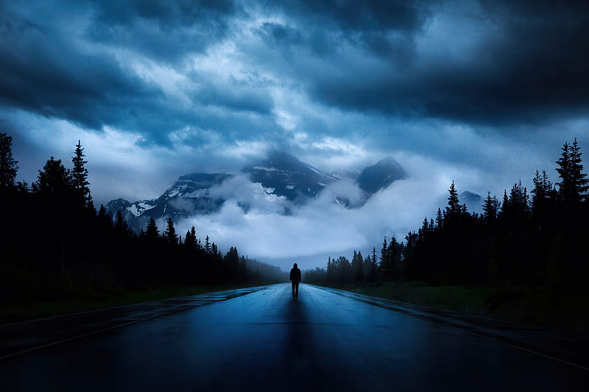 Caminando solo, camino, montañas, silueta, oscuro fondo de pantalla
