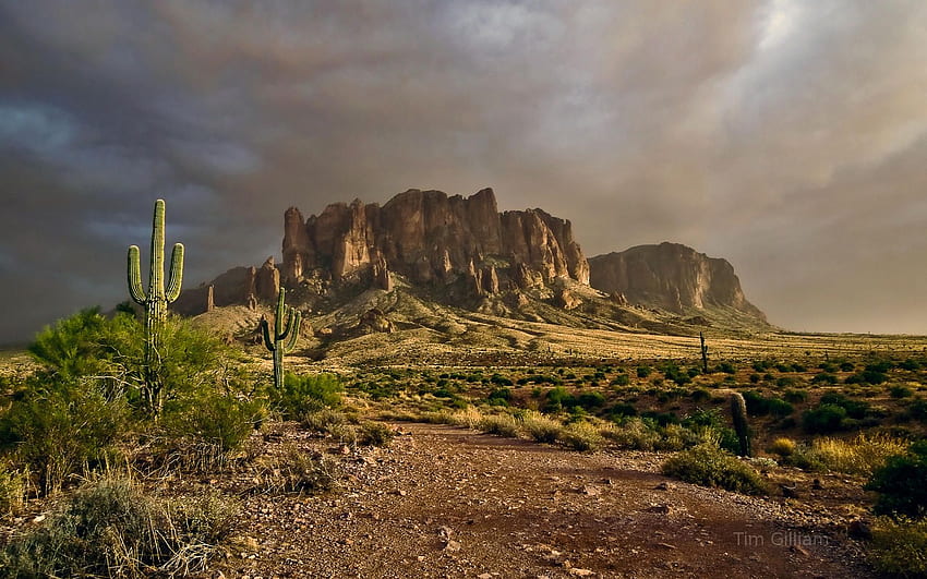 Nature Pic of the Day - 20091124 - Storm over Superstition, Superstition Mountains HD wallpaper