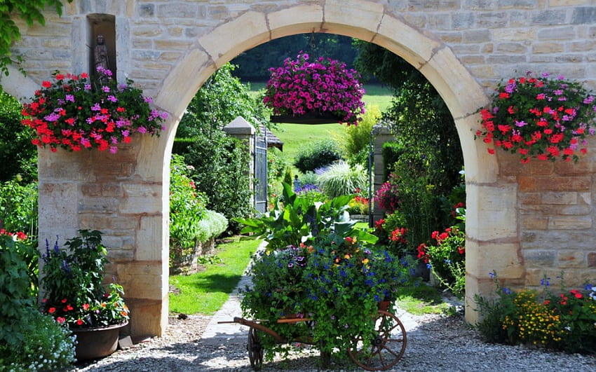 Beautiful Flower Garden, garden, beautiful, nature, flowers HD wallpaper