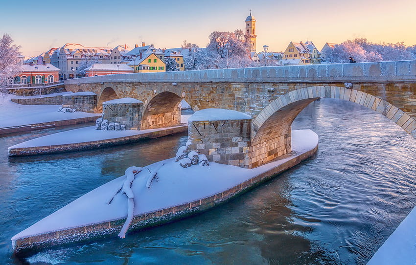 winter, snow, bridge, river, Germany, Germany, Regensburg, Regensburg, Stone Bridge, Danube River, The Danube River, Stone bridge for , section город HD wallpaper