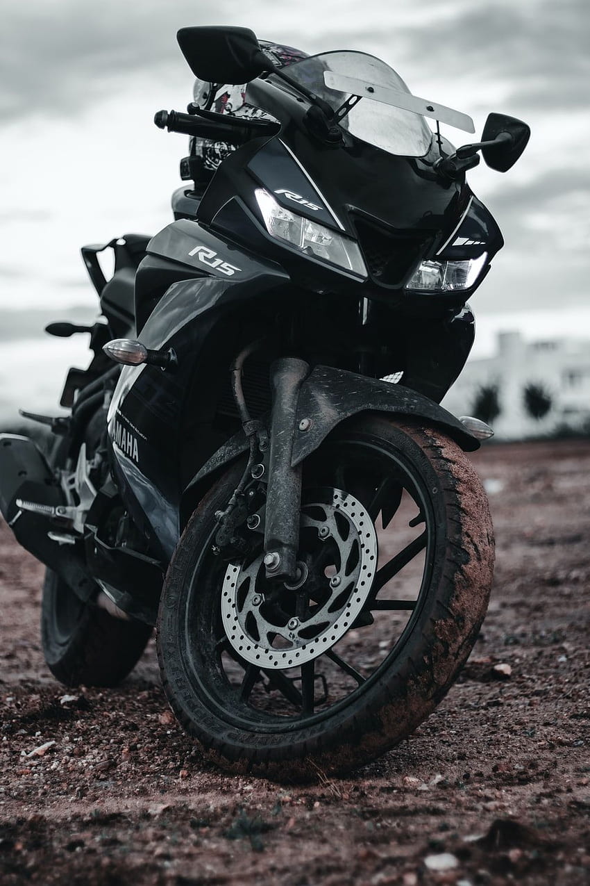 Black sports bike on brown dirt road during daytime – Machine, R15 ...