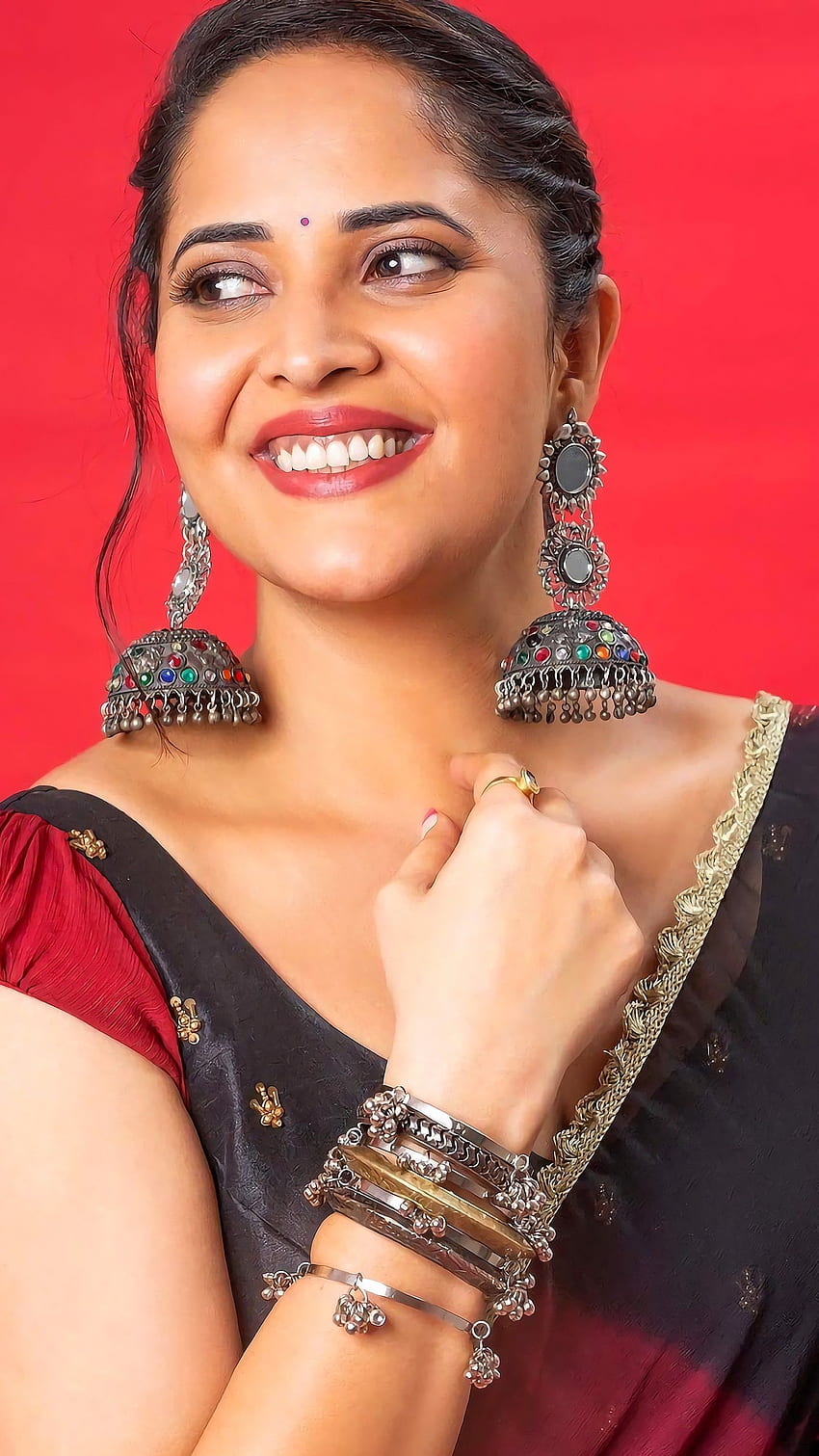 Anusuya Bharadwaj, atriz telugu, âncora Papel de parede de celular HD