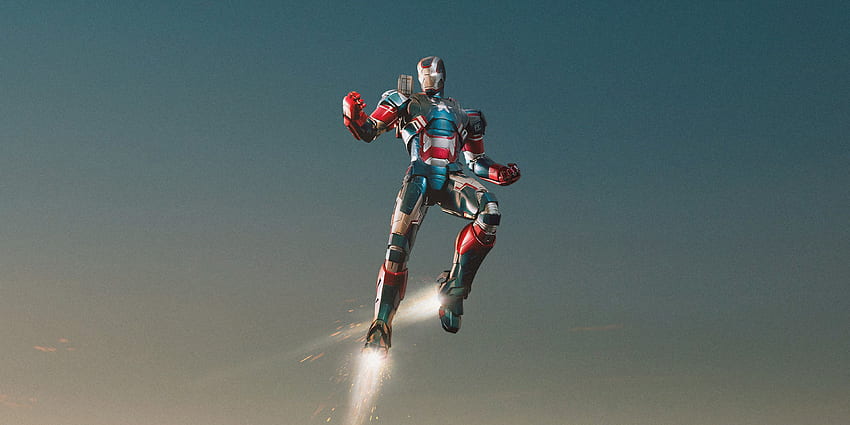 Iron man volando en el cielo fondo de pantalla