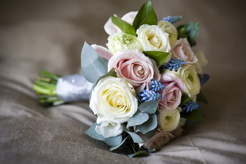 Bukiet ślubny, kolorowy, bukiet, różowe róże, kolory, uroda, róża, białe róże, płatki, słodki, biały, róże, romans, piękny, pin rose, różowy, ślub, ładny, z miłością, biała róża, natura, romantyczny, kwiaty, piękna, panna młoda, dla ciebie Tapeta HD