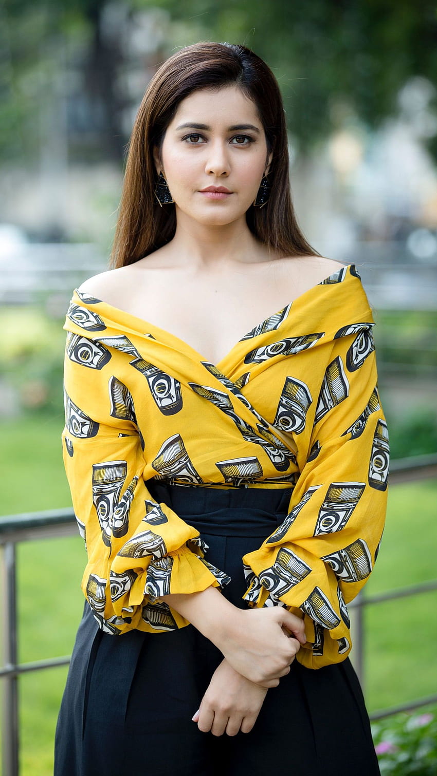 Rashi khanna นักแสดงหญิงชาวเตลูกูที่งดงาม วอลล์เปเปอร์โทรศัพท์ HD
