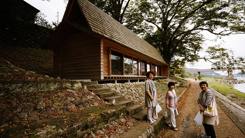 Airbnb di Jepang ini menarik ribuan pengunjung setiap tahun, Gunung Yoshino Wallpaper HD