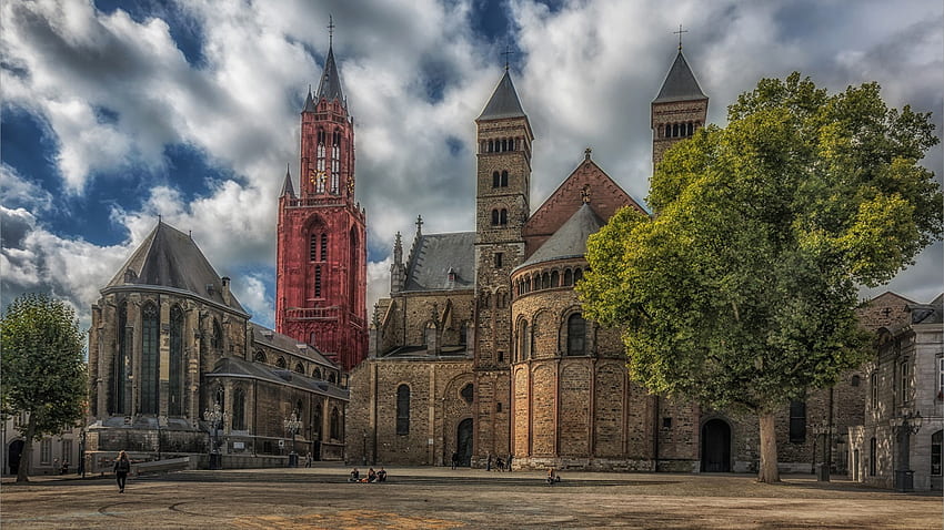 Paesi Bassi, Maastricht, chiesa, nuvole, edificio storico, architettura per Sfondo HD