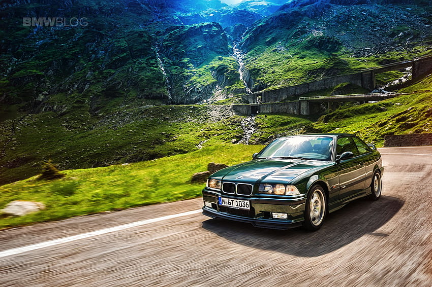 huez avec la BMW E36 M3 GT Fond d'écran HD
