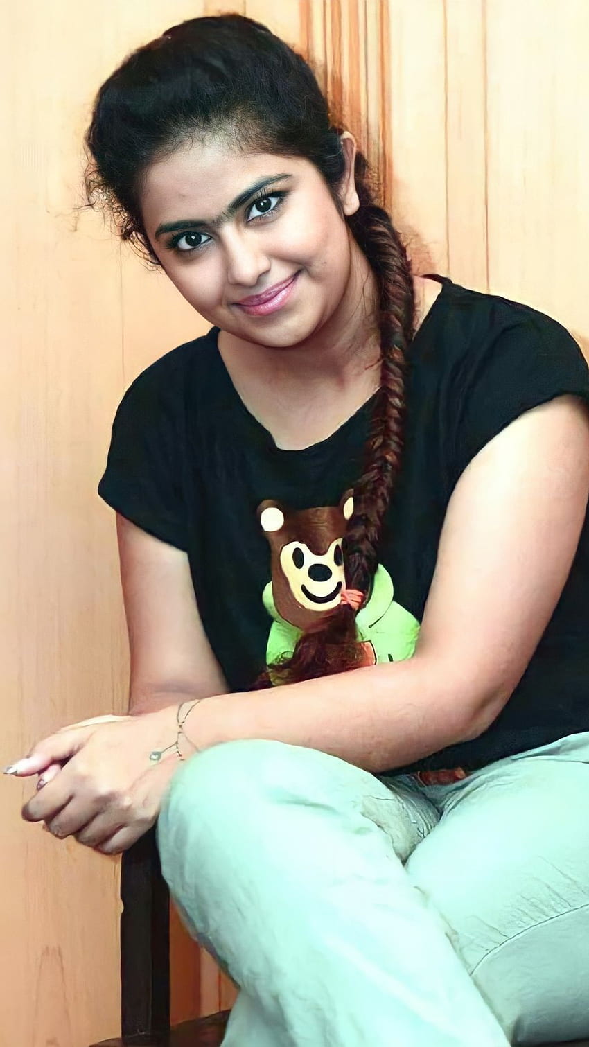 Avika gor, telugu actress HD phone wallpaper