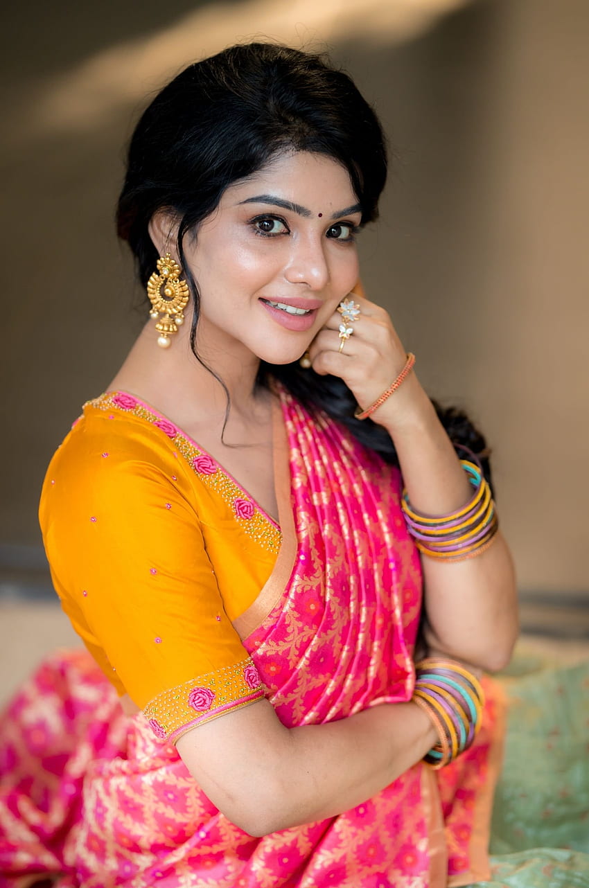 Pavitra Lakshmi, facial expression, lip HD phone wallpaper